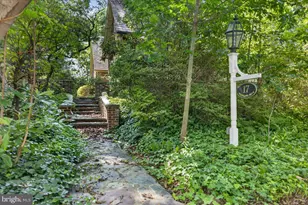 17 Woodland Dr, Lansdale, PA 19446 - Photo 9