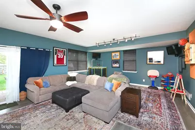 346 Roberts Avenue, Conshohocken, PA 19428 - Photo 21