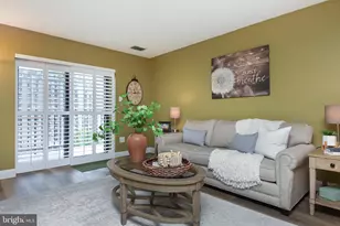 10618 Valley Forge Cir, King of Prussia, PA 19406 - Photo 3