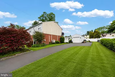728 Pennbrook Avenue, Lansdale, PA 19446 - Photo 3