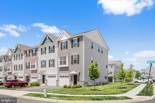 421 Ridgewood Dr, Royersford, PA 19468 - Photo 1