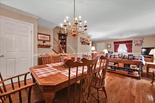 701 Village Green Dr, Gilbertsville, PA 19525 - Photo 9