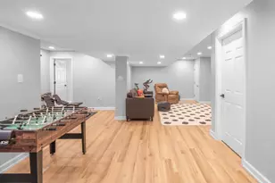 2004 Pleasant Valley Dr, Lansdale, PA 19446 - Photo 25