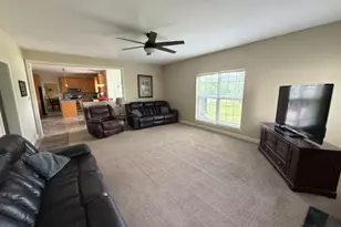 2051 Lockerbie Rd, Schwenksville, PA 19473 - Photo 39