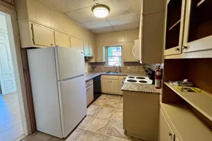 151 N Hanover St, Pottstown, PA 19464 - Photo 5