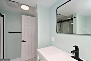 20 S Hanover St, Pottstown, PA 19464 - Photo 15