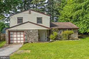 532 Cedar Dr, Lafayette Hill, PA 19444 - Photo 1