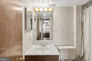 21235 Valley Forge Cir, King of Prussia, PA 19406 - Photo 21