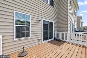 110 Topaz Dr, Gilbertsville, PA 19525 - Photo 5