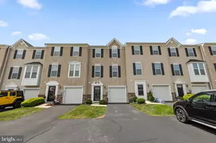 110 Topaz Dr, Gilbertsville, PA 19525 - Photo 1