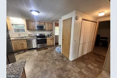 204 Green Hill Drive, Green Lane, PA 18054 - Photo 5