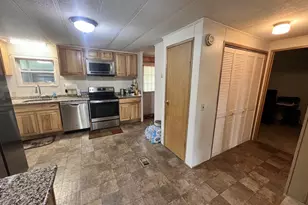 204 Green Hill Dr, Green Lane, PA 18054 - Photo 5