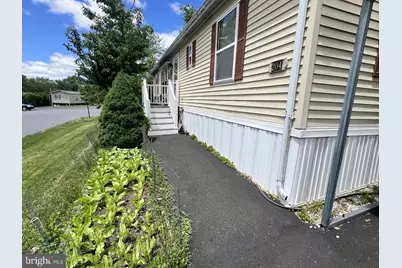 204 Green Hill Drive, Green Lane, PA 18054 - Photo 3