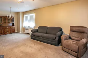 927 Hamilton St, Norristown, PA 19401 - Photo 5