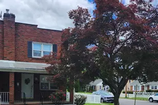 927 Hamilton St, Norristown, PA 19401 - Photo 1
