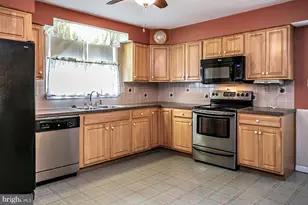 927 Hamilton St, Norristown, PA 19401 - Photo 11