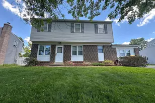 1010 Lake Ln, Pennsburg, PA 18073 - Photo 1