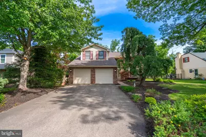 890 Village Circle, Blue Bell, PA 19422 - Photo 5