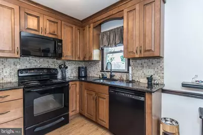 747 Logan Street, Pottstown, PA 19464 - Photo 9