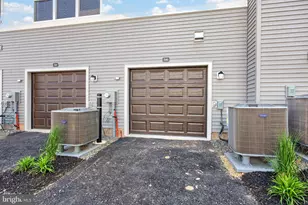 1883 Arbor Place Drive, Norristown, PA 19401 - Photo 5
