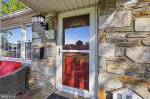 518 Filbert Rd, Oreland, PA 19075 - Photo 3