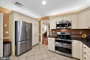 690 Andrews Dr, Harleysville, PA 19438 - Photo 5