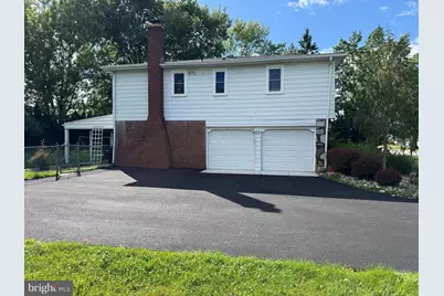 806 Warfield Lane, Huntingdon Valley, PA 19006 - Photo 3