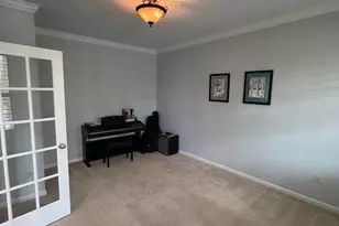 1011 Creekview Dr, Pennsburg, PA 18073 - Photo 13