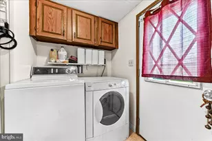 2411 Big Rd, Gilbertsville, PA 19525 - Photo 9