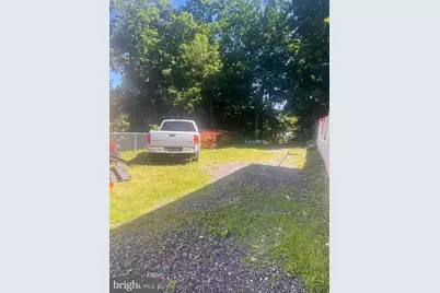 415 E Chestnut Street, Norristown, PA 19401 - Photo 7