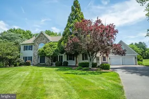 1203 Slough Dr, Collegeville, PA 19426 - Photo 3