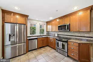 32 W Montgomery Ave, Ardmore, PA 19003 - Photo 9