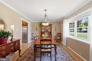 2016 Sterigere St, Eagleville, PA 19403 - Photo 11