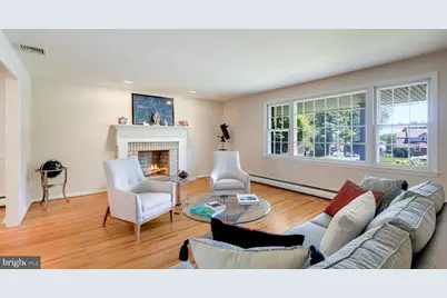 1276 Burnett Road, Huntingdon Valley, PA 19006 - Photo 3