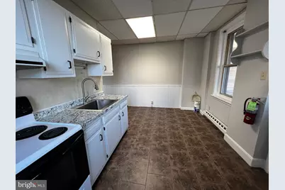 34 W 5th Street, Lansdale, PA 19446 - Photo 5