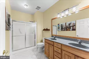 1072 Bordeaux Ln, Pennsburg, PA 18073 - Photo 23