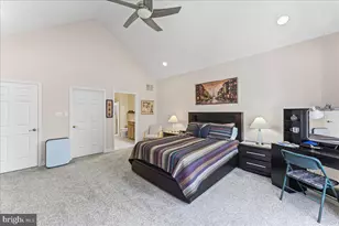 1072 Bordeaux Ln, Pennsburg, PA 18073 - Photo 21