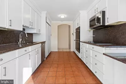 1001 City Avenue #EE-1024, Wynnewood, PA 19096 - Photo 13