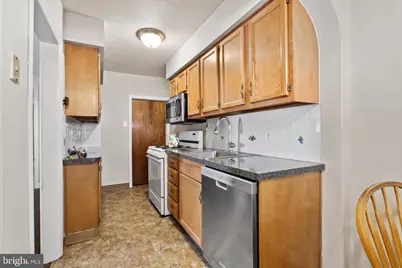 242 Henley Road, Wynnewood, PA 19096 - Photo 9
