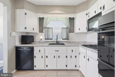 2914 Denise Rd, Norristown, PA 19403 - Photo 25