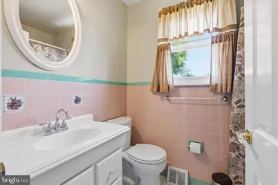 2914 Denise Rd, Norristown, PA 19403 - Photo 17