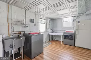 2914 Denise Rd, Norristown, PA 19403 - Photo 9