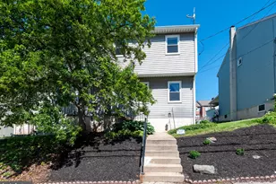 637 Willow St, Pottstown, PA 19464 - Photo 3