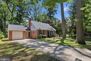 8 Sabine Ave, Narberth, PA 19072 - Photo 3