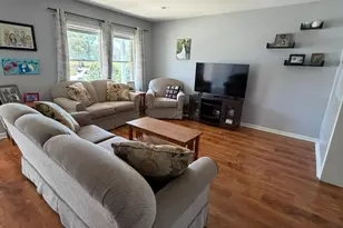1215 Pine Ridge Dr, Perkiomenville, PA 18074 - Photo 5