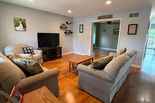 1215 Pine Ridge Dr, Perkiomenville, PA 18074 - Photo 15