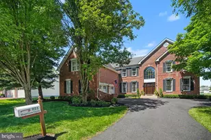 221 Hazeltine Cir, Blue Bell, PA 19422 - Photo 1