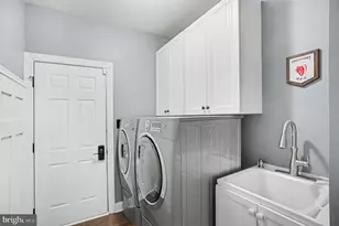221 Hazeltine Cir, Blue Bell, PA 19422 - Photo 21