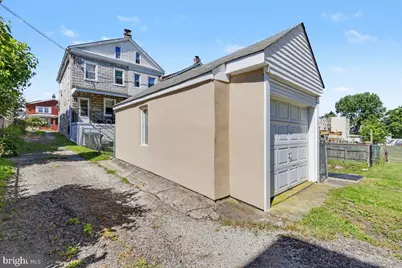 208 W 7th Avenue, Conshohocken, PA 19428 - Photo 23