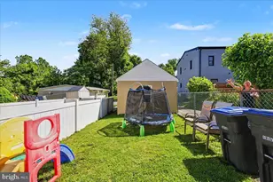 208 W 7th Ave, Conshohocken, PA 19428 - Photo 21